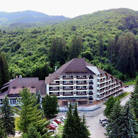 Hotel Bradul - Covasna Ngoại thất bức ảnh