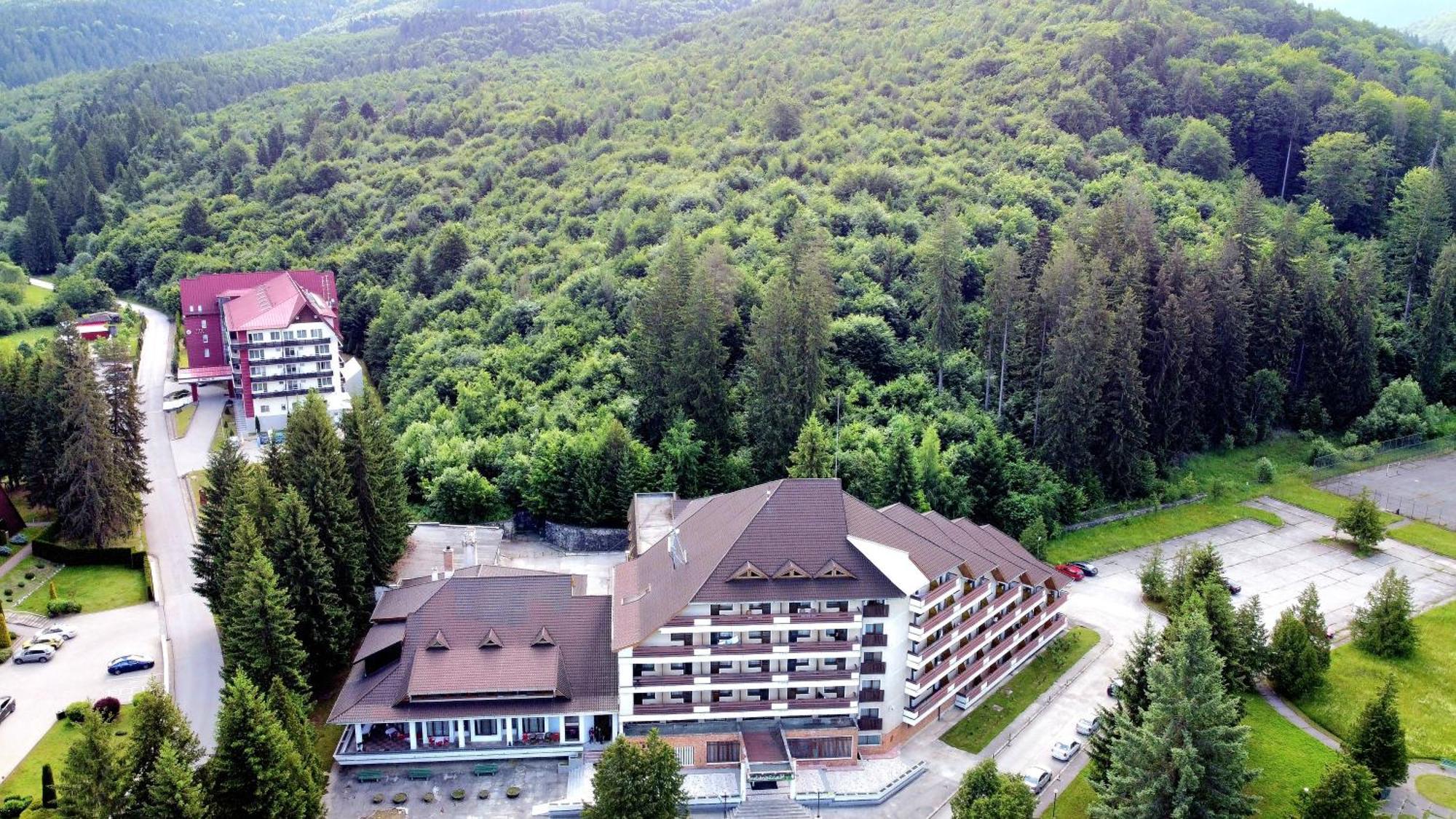 Hotel Bradul - Covasna Ngoại thất bức ảnh