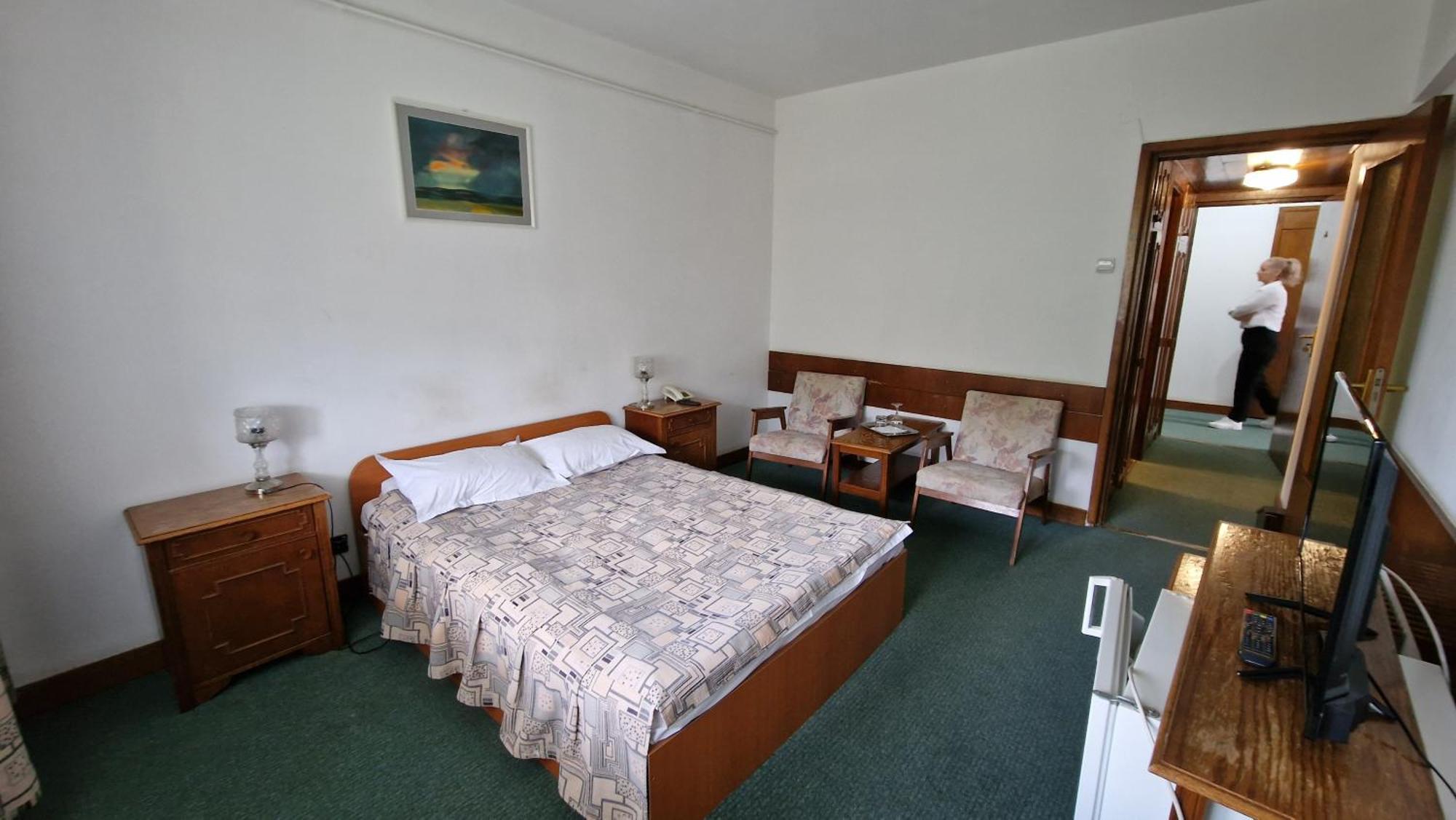 Hotel Bradul - Covasna Ngoại thất bức ảnh