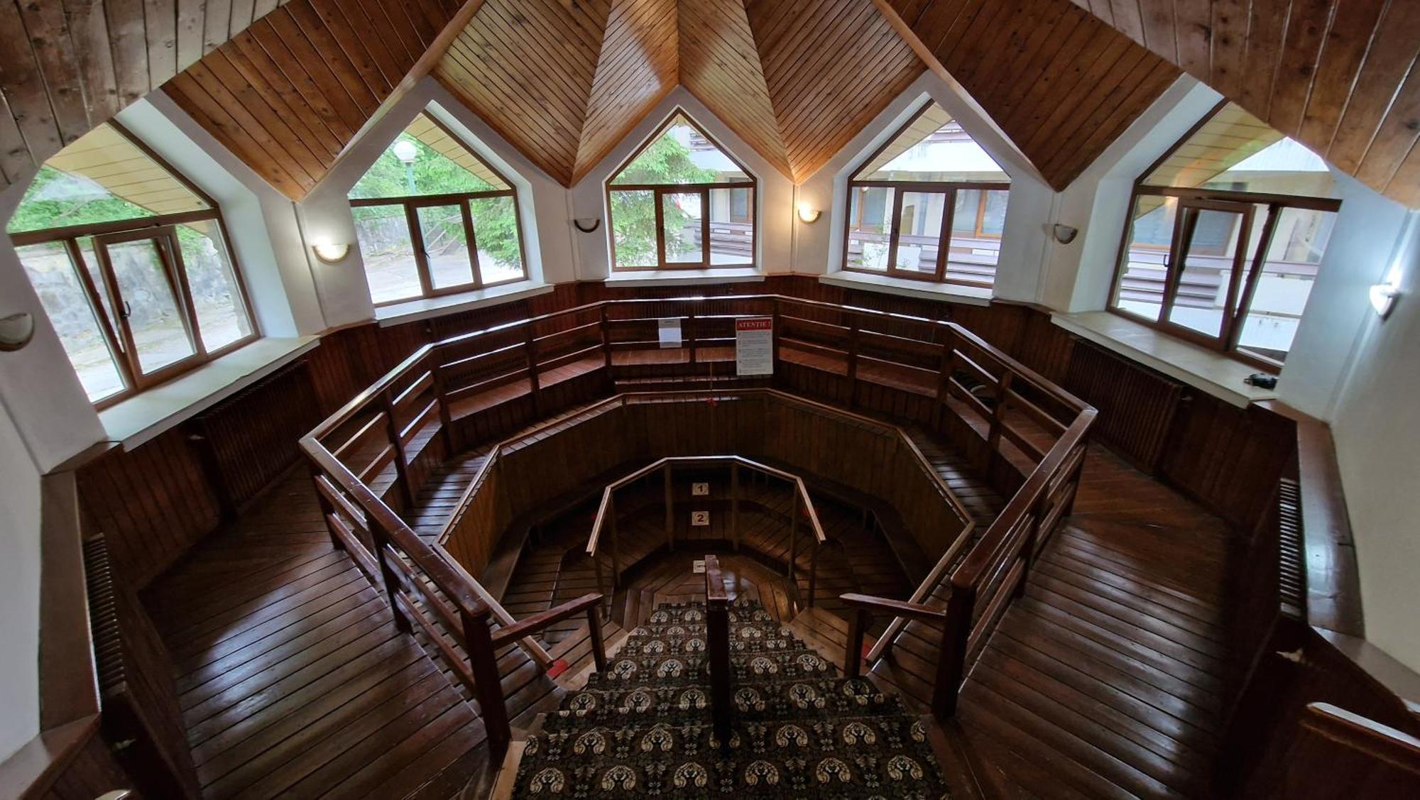 Hotel Bradul - Covasna Ngoại thất bức ảnh